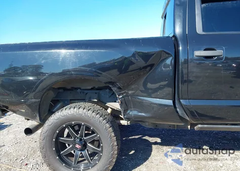 2018 Nissan Titan Xd Sv Diesel from USA, damaged, VIN 1N6BA1F46JN520520